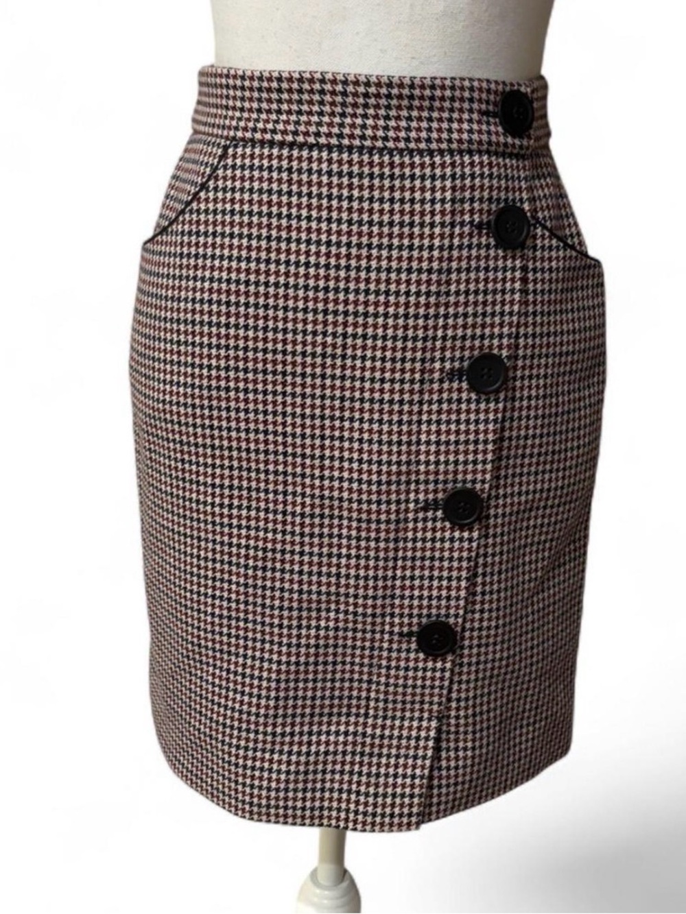Maje houndstooth skirt with button detail size 36 zipper closure